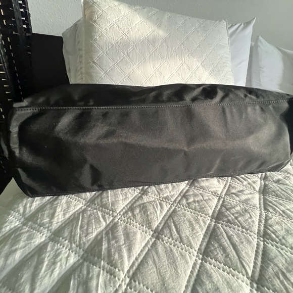 Prada Authentic L Tote - Picture 10 of 12